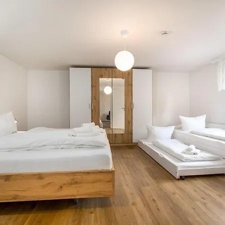 Ferienwohnung-storchennest * Vipperow